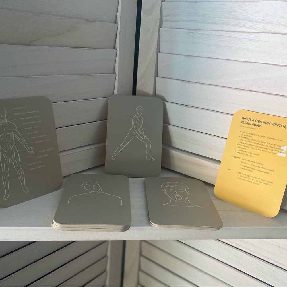 Stretch Deck - 50 Stretching Exercise Cards - Picture 4 of 6